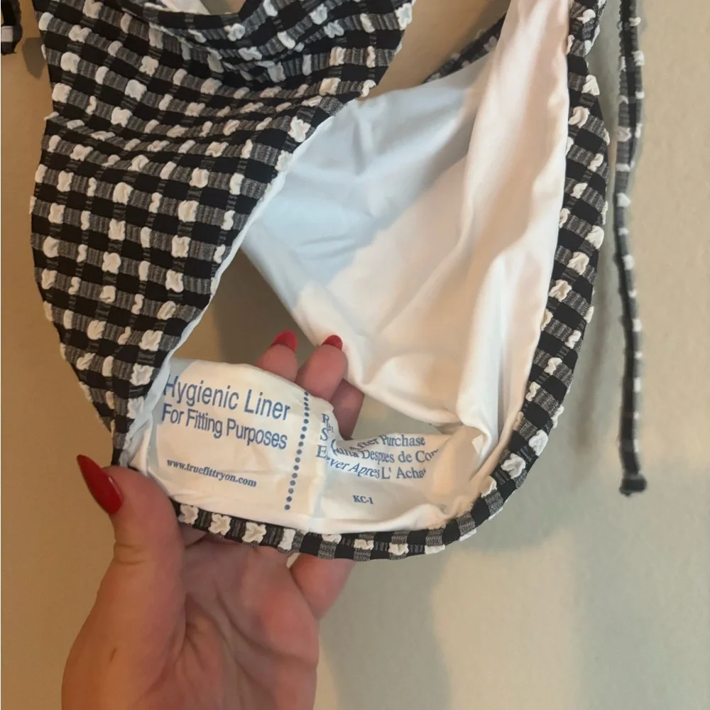Nessy Swimwear Gingham Tie Bottoms size L